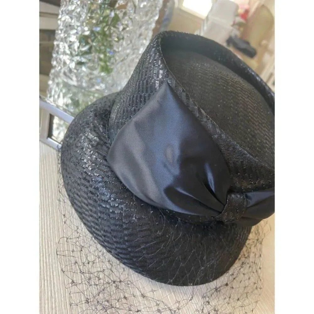 1950's-60's Black Hat with bow and netting